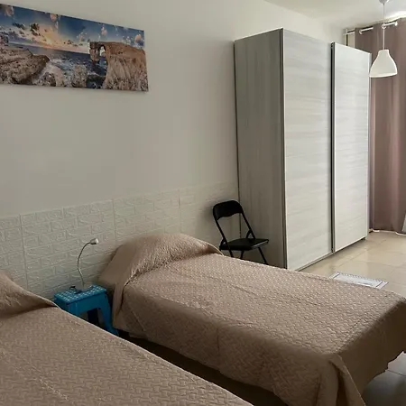 Centrally Located, Maisonette 2 * Paola